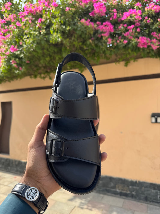 BLACK LEATHER BUCKLE SANDALS