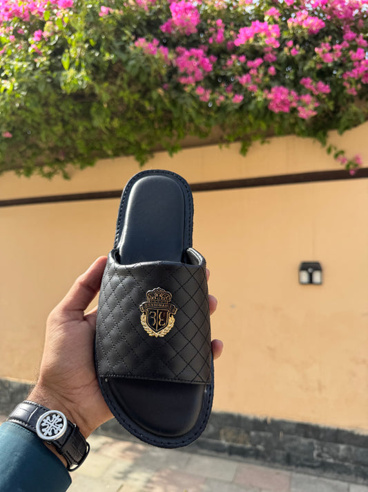 QUILTED CREST SLIDES-BLACK